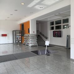 249_20220217_Foyer_005